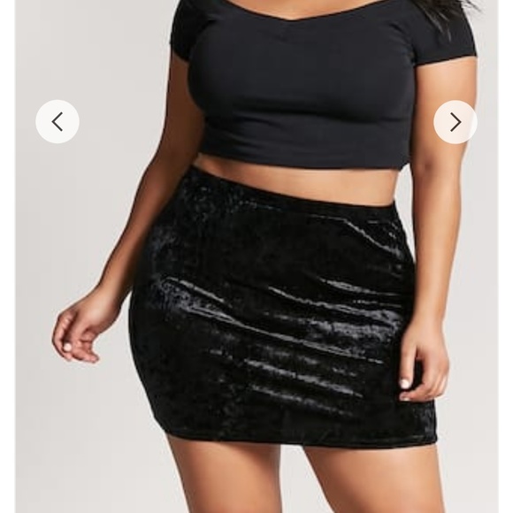 😊💜💛❤💚💙 Dresses & Skirts - Velvet mini skirt